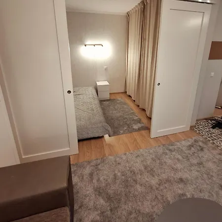 Apartment 3 Magamistoaga Korter Haaberstis *